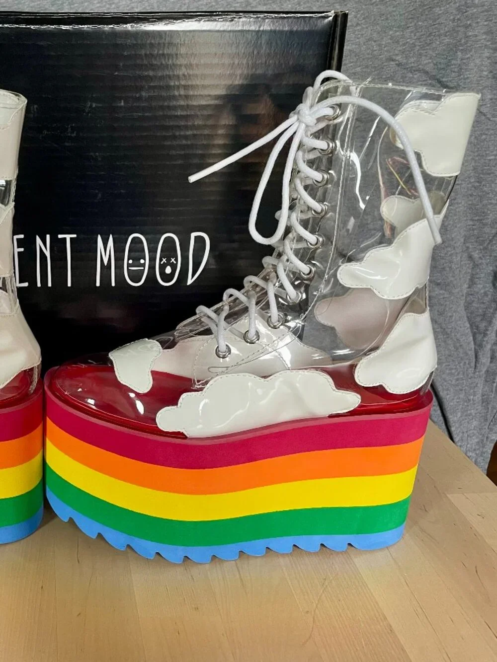 Dolls Kill Current Mood Rainbow & Clouds Happy Daze Platforms size 7 NEW IN BOX